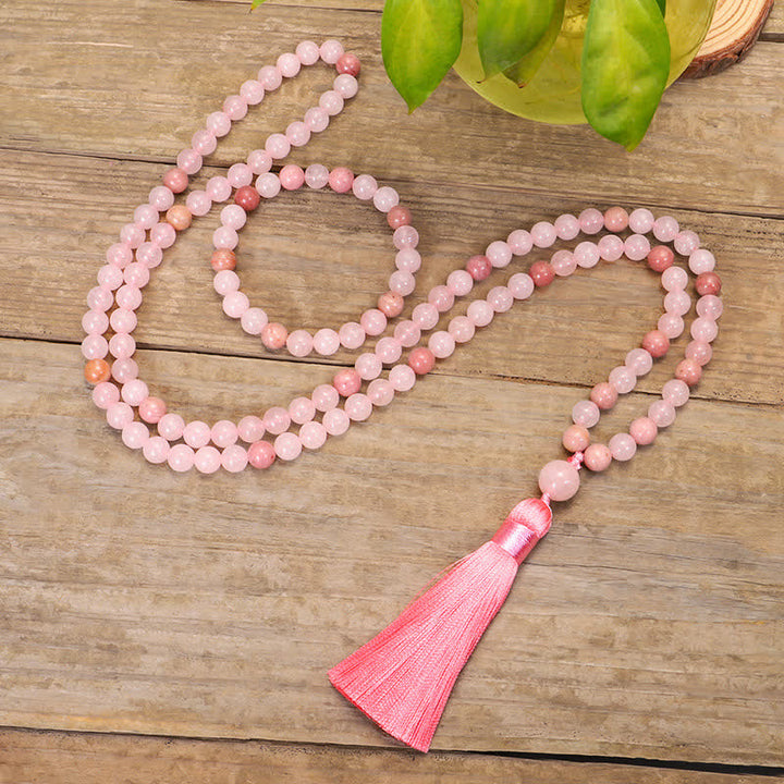 108 Mala-Perlen, rosa Kristall-Liebesquasten-Armband