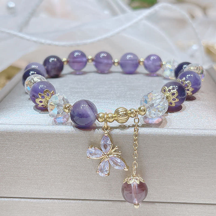 Charm-Armband mit Buddha Stonesn, natürlichem Amethyst-Kristall, spiritueller Schmetterling