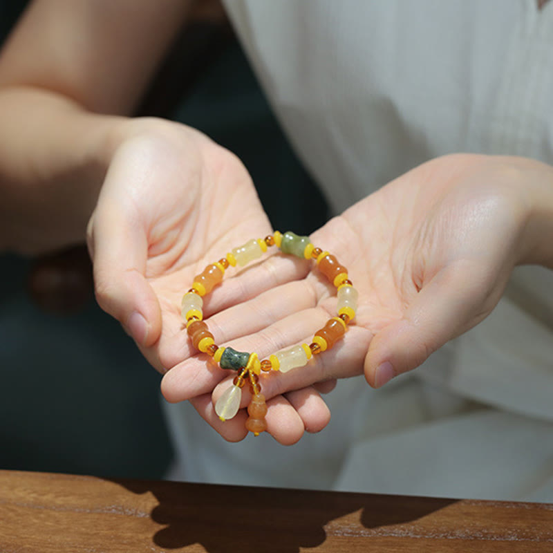 Natürliches goldenes Jade-Kürbis-Reichtum-Charm-Armband aus Seide