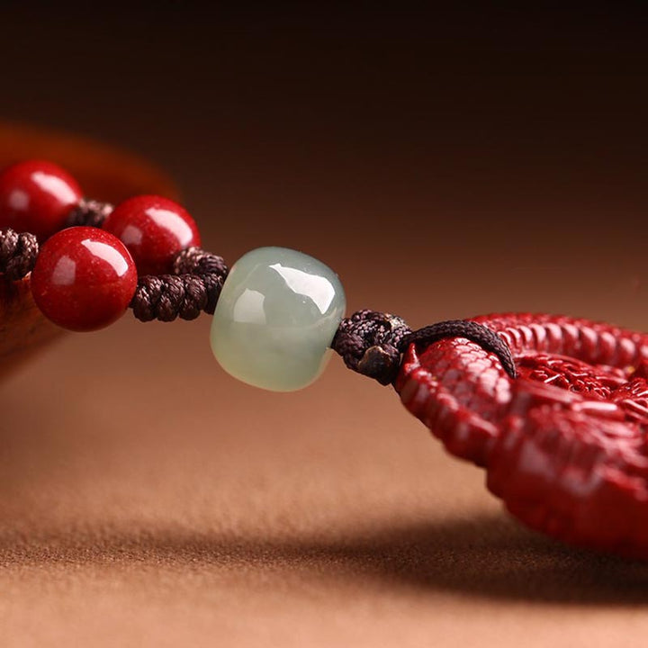 Buddha Stones, Jahr des Drachen, natürliche Zinnober-Hetian-Jade-Perle, Kupfermünze, ziehen Reichtum und Stärke an. Halsketten-Anhänger