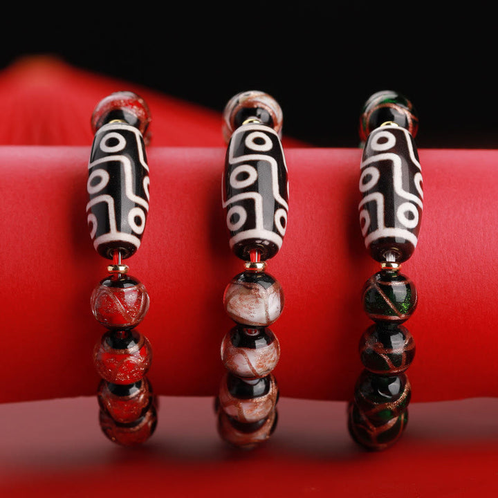 Buddha Stones Tibetische neunäugige Dzi-Perle, dreiäugige Dzi-Perle, Liuli-Glasperlen-Reichtumsarmband