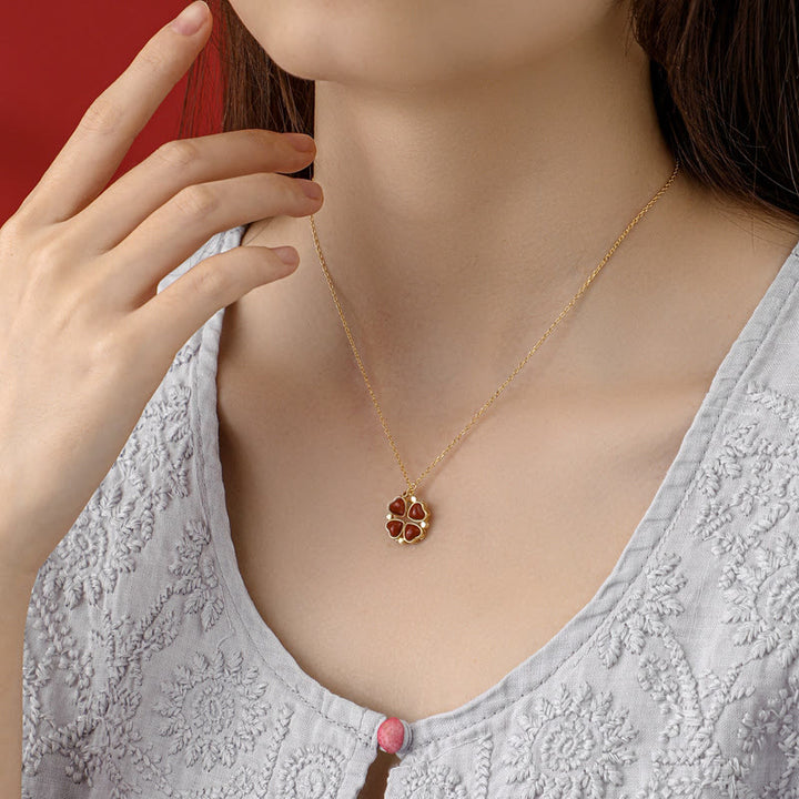 Buddha Stones 925 Sterling Silber Vierblättriges Kleeblatt, Weiß Jade, roter Achat, Fülle Halskettenanhänger