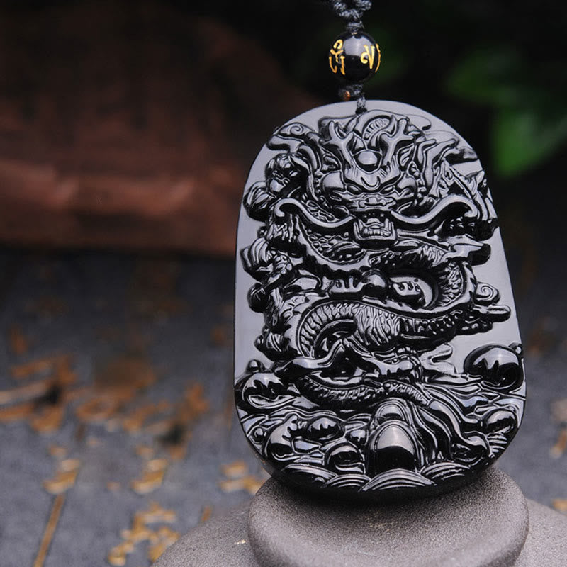 Halskette mit Anhänger „Drachenerfüllung“ aus schwarzem Obsidianstein von Buddha Stones