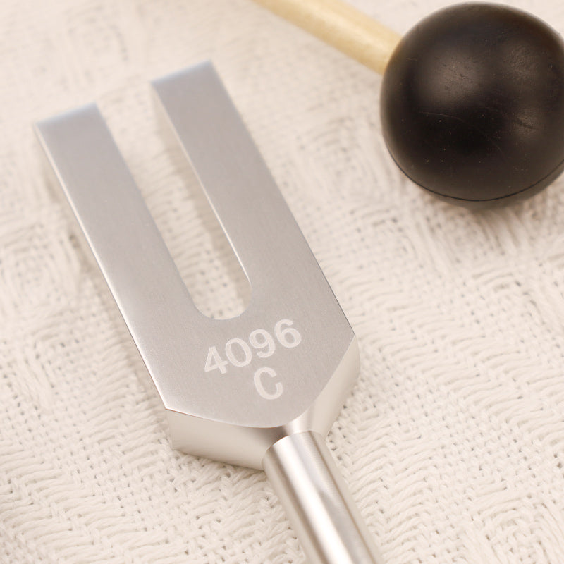 Stimmgabel, 4096 Hz, Stimmgabel aus Aluminiumlegierung, Kristall, mit Hammer für Chakra-Heilung